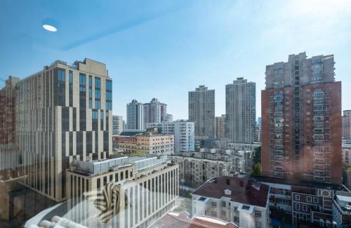 Xuhui Apartment | Shanghai Yi Du B&B - 150m walk from Exit 5 of Jiashan Road Metro Station