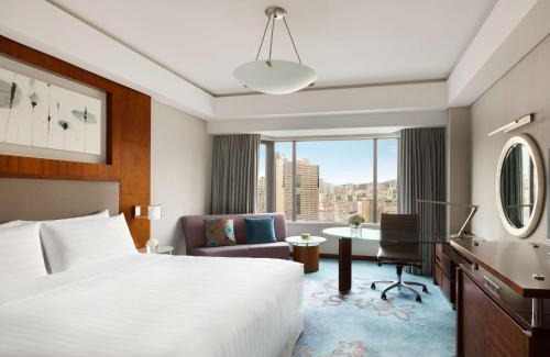 Shinan District Hotel | Shangri-La Qingdao - May Fourth Square