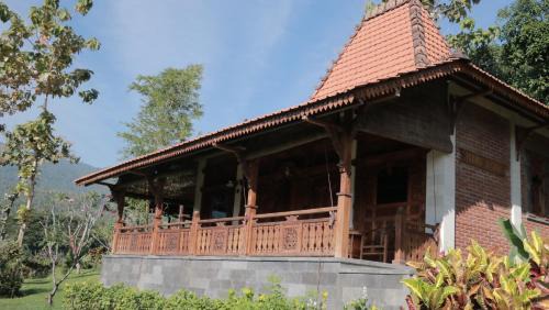 Sukasada Hotel | Shanti Natural Panorama View Hotel