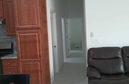 Tavares Condo | Shantiniketan A 7/2007/50 minutes to the Disney 2 mile to down town Tavares.