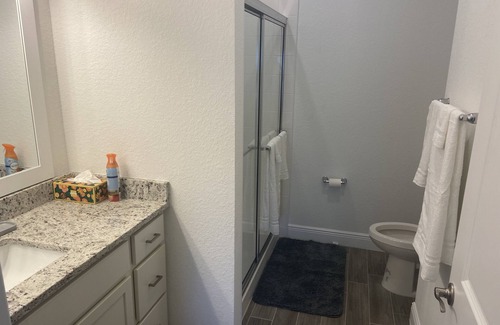 Tavares Condo | Shantiniketan B 10/2110/50 minutes to the Disney 2 mile to down town Tavares.