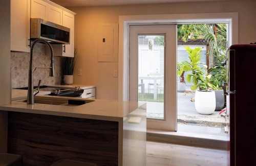 Rockledge House | Shares Loft Luxury Apt - NEW!, Shares Loft Luxury Apt - NEW!