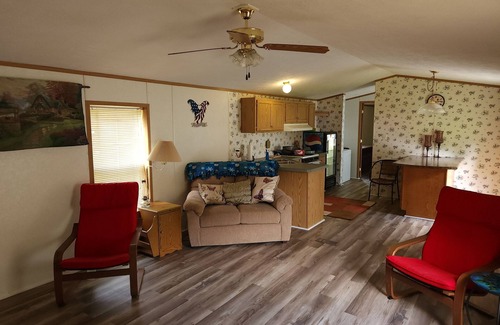 Force House | Sharon's Run Lodge is a cozy 3 bedroom/2 bath in the heart of Elk county.