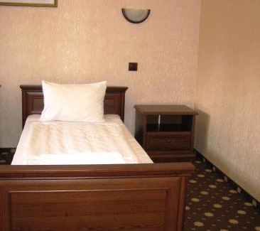 Irpin Hotel | Shato Paradis Hotel
