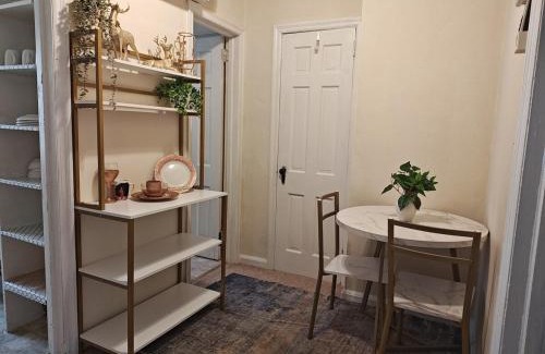 Portsmouth Apartment | ShayBnB