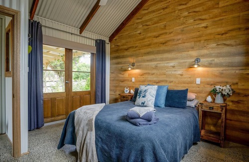 Tiparra Other | Shearers Quarters, fully renovated cosy cottage for couples or families.