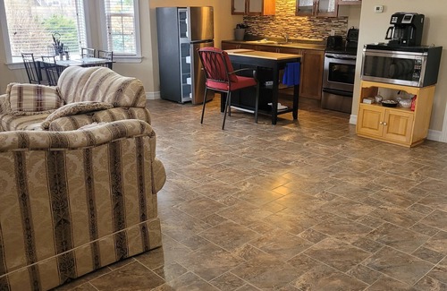 Shediac Bridge House | Shediac Cape, 7 miles from Parlee Beach.n15 minutes from Moncton