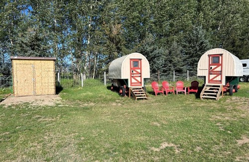 Tetonia House | Sheep Wagon Two ⁓ Great for Glamping ⁓ Teton Views