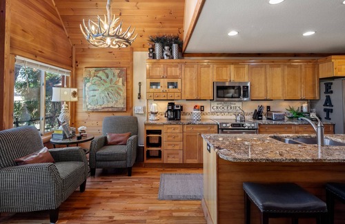 Lake Lure Cabin | Sheepnose Valley - On Golf Course at Rumbling Bald Resort - Mr Lake Lure Vacation Rentals