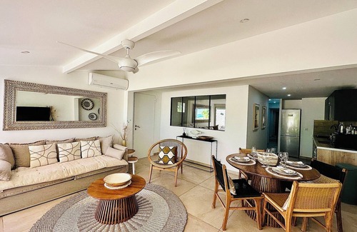 Nettle Bay Villa | Shell Beach - NBBC - 2 bedrooms on the beach