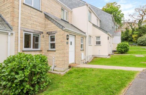 Falmouth House | Shell Cottage
