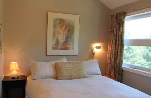 Grafton House | Shelter Valley 100 Acre Country Retreat