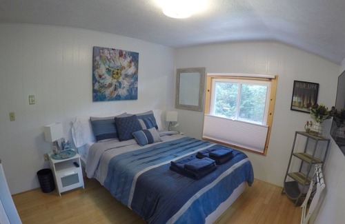 Fort Valley House | Shenandoah County Home: Hot Tub, Trails, 3 Decks, 13 activities, no cleaning fee