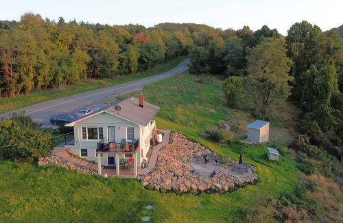 Stanley House | Shenandoah Hideaway