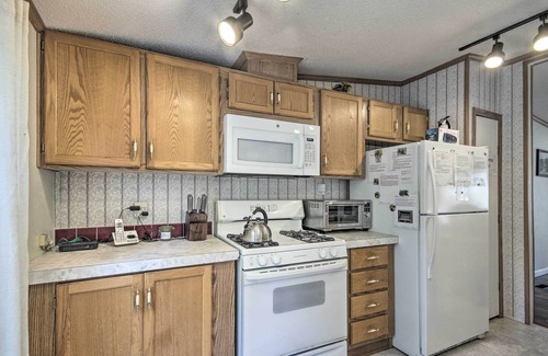 Rileyville House | Shenandoah River Getaway < 9 Mi to Downtown Luray!