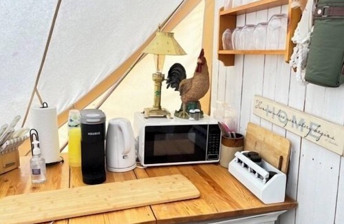 Mount Jackson Apartment | Shenandoah Valley Glamping. Amazing views. Farm