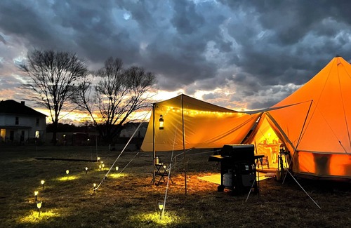 Mount Jackson Apartment | Shenandoah Valley Glamping. Amazing views. Farm