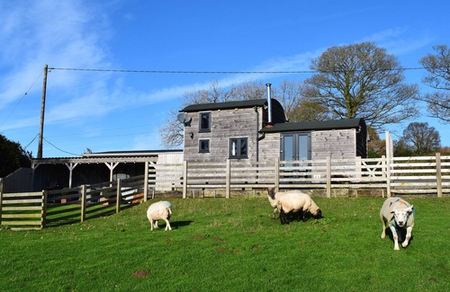 Farden Cottage | Shepherds Cabin at Titterstone