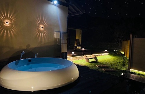 Itoshima Villa | Shikino-an Itoshima 1300 ㎡ Panoramic open-air bath in the great nature! More than 5 parking spaces, sauna, private BBQ facilities, pets allowed