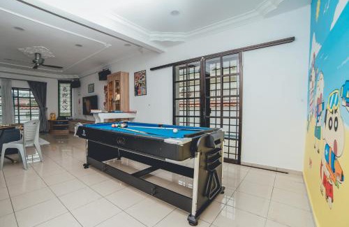 Central District Apartment | ShinChan Chill 14pax Landed Homestay Pooltable KTV BBQ Bukit Indah