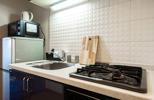 Honmachi Apartment | Shinjuku Highrise Highspeed internet 1m station!