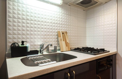 Honmachi Apartment | Shinjuku Highrise Highspeed internet 1m station!