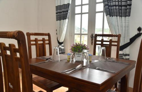 Nuwara Eliya House | Shiny Cot Bunker Room