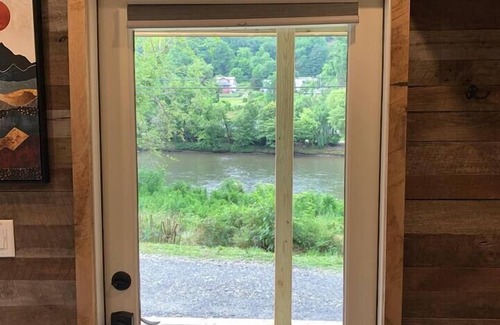 Bryson City House | Ship Shak on the River