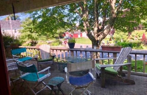 Vinalhaven House | Shirley's House-Beautiful In Town House