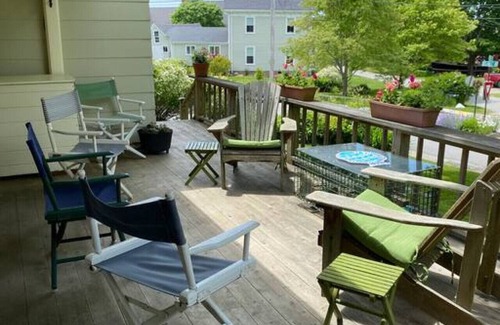 Vinalhaven House | Shirley's House-Beautiful In Town House