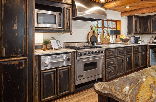 Florence House | Shoals Spanish Villa on Wilson Lake near RTJ golf course