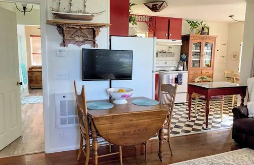 McKinleyville Cottage | Shore Acres Ocean View Cabin and Retreat Space