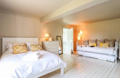 Howlett End Cottage | SHORE HALL, family friendly, with open fire in Finchingfield