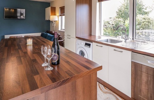 Portahack Cottage | SHORE ROAD, pet friendly, with a garden in Culdaff, County Donegal
