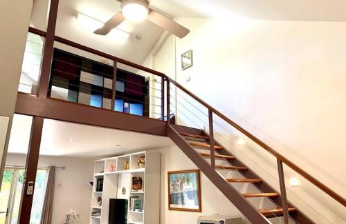 Henley Beach Apartment | Shore to Please 1 bdrm loft apt Beach Wifi