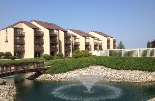 Port Clinton Condo | Shores #55: 1 BR sleeps 4