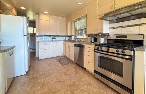 Sequim House | Shores A Tranquil Private Haven Right on the Beach