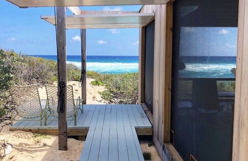 Gregory Town Cottage | “ShoreTing” oceanfront, secret beach
