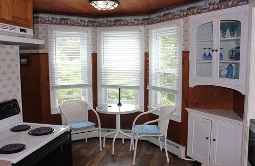 Westerly House | Short drive to Westerly Beaches. Includes a beach parking pass.
