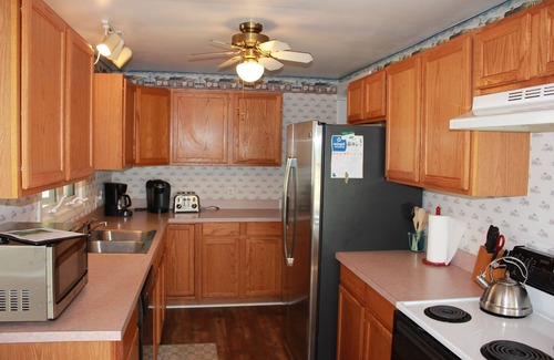 Westerly House | Short drive to Westerly Beaches. Includes a beach parking pass.