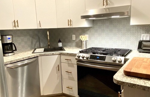 Wilmington Apartment | Short & Long Term , Relocation, Corporate Travel, Nurses ,Wilmington