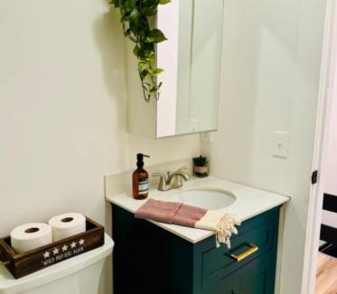 Italian Village House | Short North Convention King Bed Free Parking!