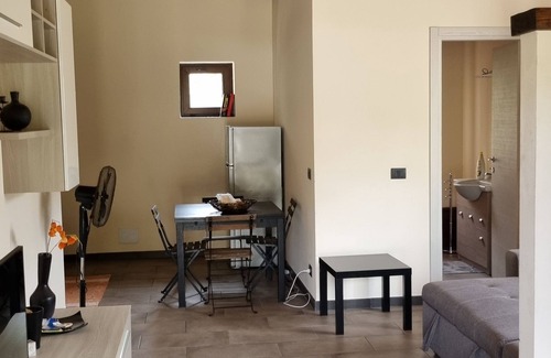 Pedara House | Short rentals. Property surrounded by greenery and tranquility.