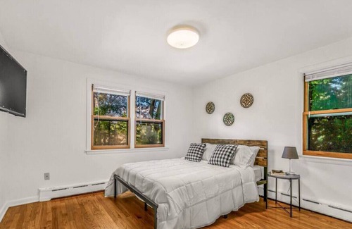 Hamden House | Short stay gem near Quinnipiac University
