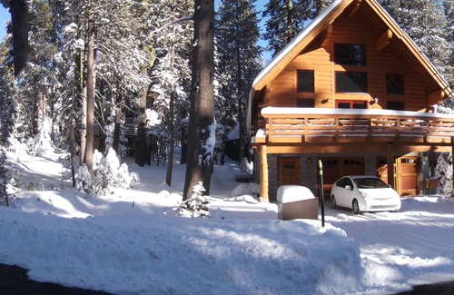 Serene Lakes Cabin | Short troll to Lakes- Nature Inspired Serene Cabin- with canoe