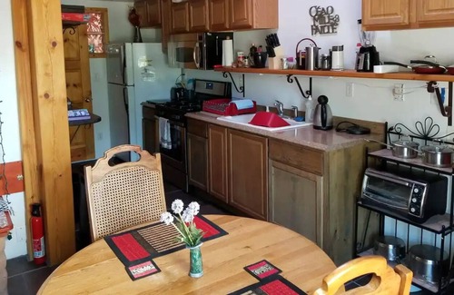 Ojo Caliente House | Short Walk From Ojo Hot Springs