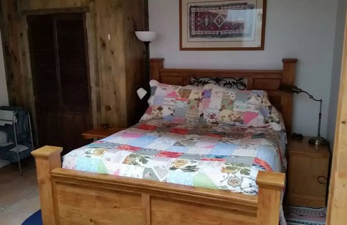 Ojo Caliente House | Short Walk From Ojo Hot Springs