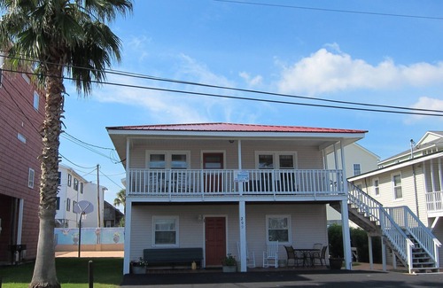 Cherry Grove Beach House | Short walk to Beach- 2 Bedroom/1 Bath Duplex1 (downstairs)w/pool access