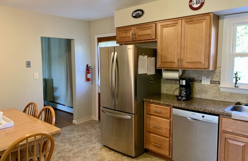 State College House | Short walk to Beaver Stadium and downtown!