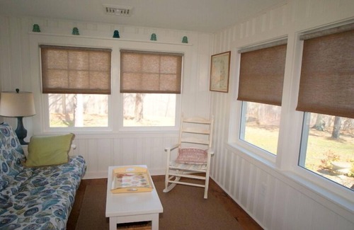 West Harwich House | Short walk to Earle Road Beach or Grey Neck Beach